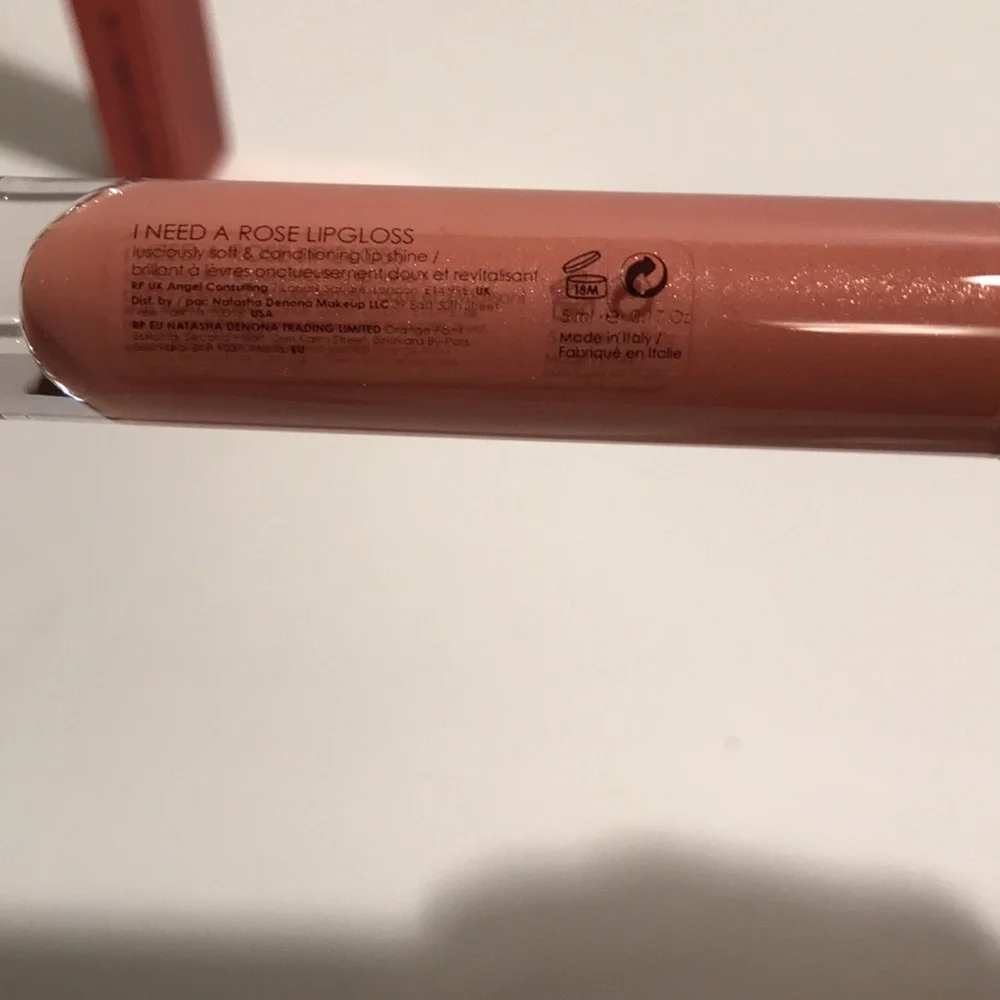 Natasha Denona I need a rose Lip Gloss in Calla New